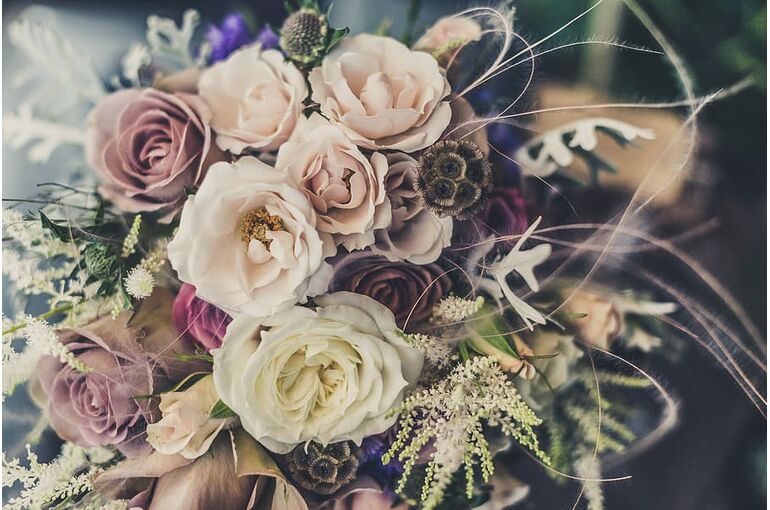 bouquet-flower-rose-wedding
