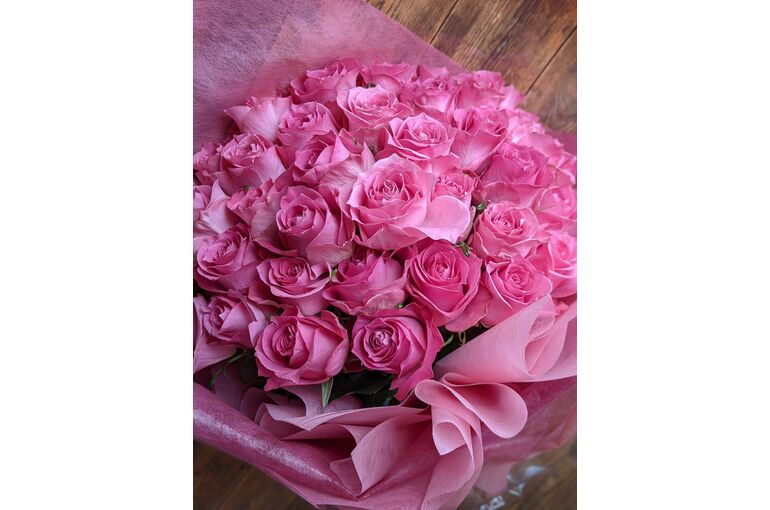 豪華ピンクの薔薇の花束